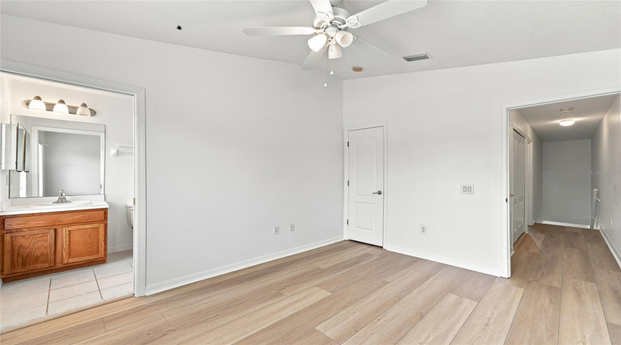 Gibsonton, Florida 33534, 2 Bedroom Bedrooms, ,2 Bathroombathrooms,Residential,For Sale,Kings Crossing,0,Mfrtb8531234