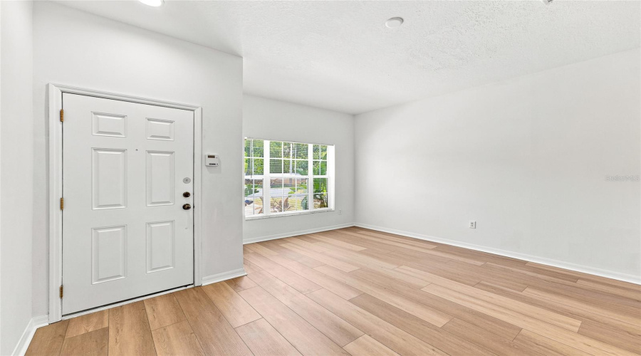 Gibsonton, Florida 33534, 2 Bedroom Bedrooms, ,2 Bathroombathrooms,Residential,For Sale,Kings Crossing,0,Mfrtb8531234