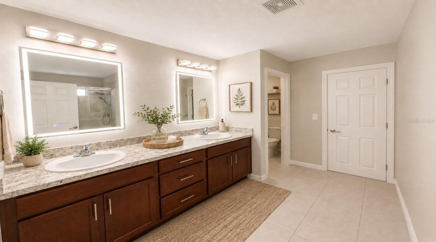 Kissimmee, Florida 34758, 5 Bedroom Bedrooms, ,3 Bathroombathrooms,Residential,For Sale,Blue Lake,0,Mfro6434741