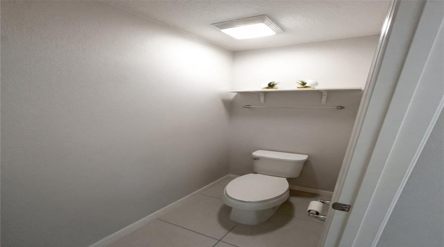 Kissimmee, Florida 34758, 5 Bedroom Bedrooms, ,3 Bathroombathrooms,Residential,For Sale,Blue Lake,0,Mfro6434741