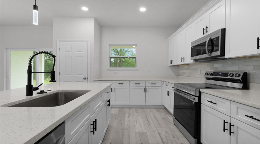 Lots Of Quartz Countertop
