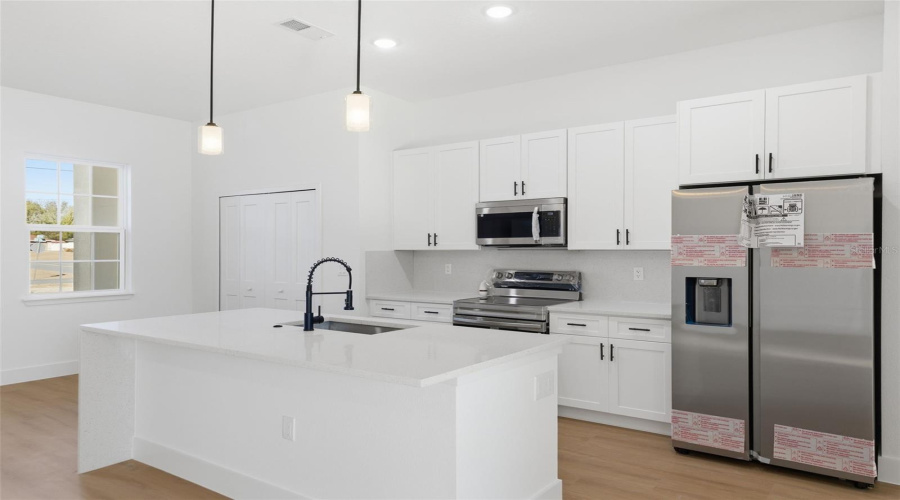 Ocala, Florida 34473, 4 Bedroom Bedrooms, ,2 Bathroombathrooms,Residential,For Sale,129Th,0,Mfro6378431