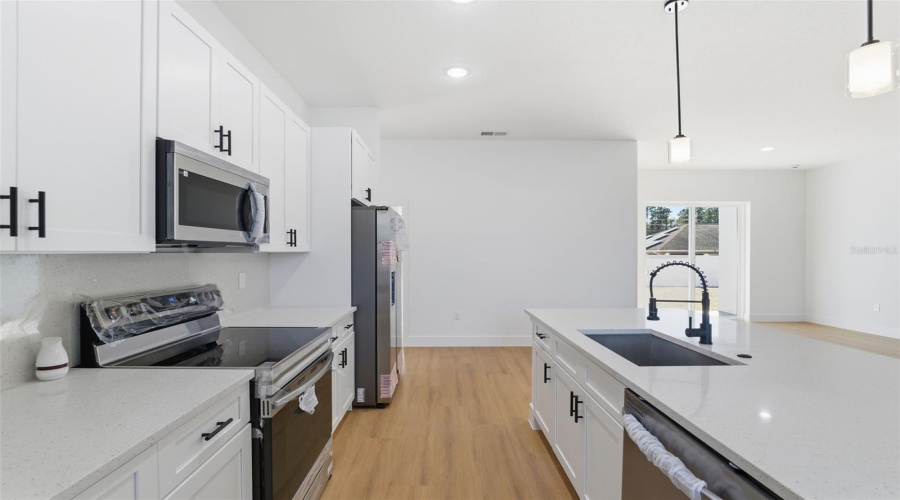 Ocala, Florida 34473, 4 Bedroom Bedrooms, ,2 Bathroombathrooms,Residential,For Sale,129Th,0,Mfro6378431