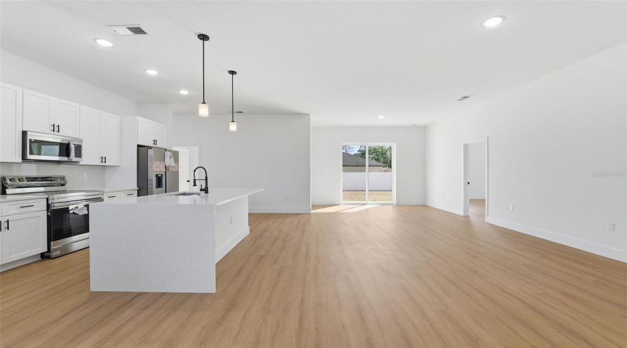 Ocala, Florida 34473, 4 Bedroom Bedrooms, ,2 Bathroombathrooms,Residential,For Sale,129Th,0,Mfro6378431