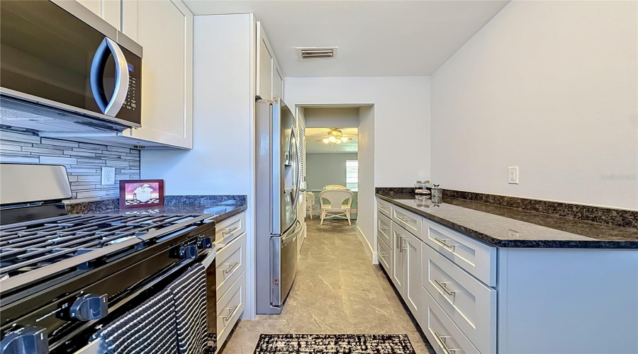 Gulfport, Florida 33707, 1 Bedroom Bedrooms, ,1 Bathroombathrooms,Residential,For Sale,59Th,0,Mfrtb8515626