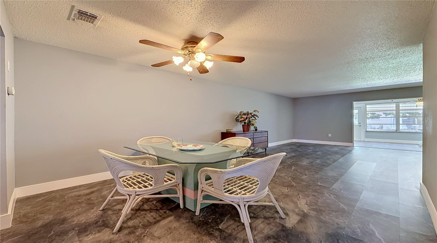 Gulfport, Florida 33707, 1 Bedroom Bedrooms, ,1 Bathroombathrooms,Residential,For Sale,59Th,0,Mfrtb8515626