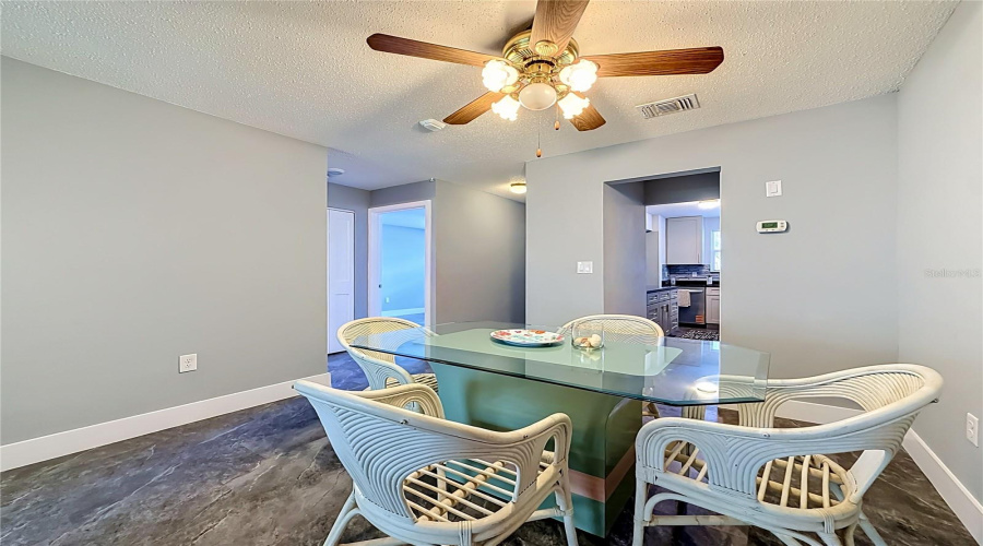 Gulfport, Florida 33707, 1 Bedroom Bedrooms, ,1 Bathroombathrooms,Residential,For Sale,59Th,0,Mfrtb8515626