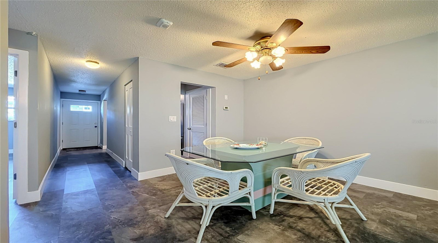 Gulfport, Florida 33707, 1 Bedroom Bedrooms, ,1 Bathroombathrooms,Residential,For Sale,59Th,0,Mfrtb8515626