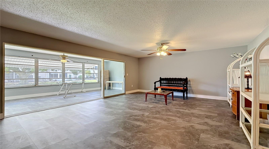 Gulfport, Florida 33707, 1 Bedroom Bedrooms, ,1 Bathroombathrooms,Residential,For Sale,59Th,0,Mfrtb8515626