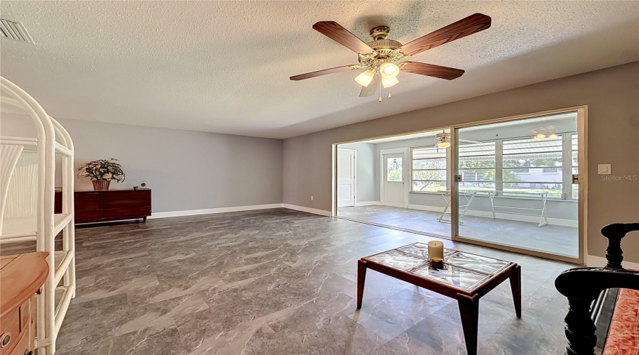 Gulfport, Florida 33707, 1 Bedroom Bedrooms, ,1 Bathroombathrooms,Residential,For Sale,59Th,0,Mfrtb8515626