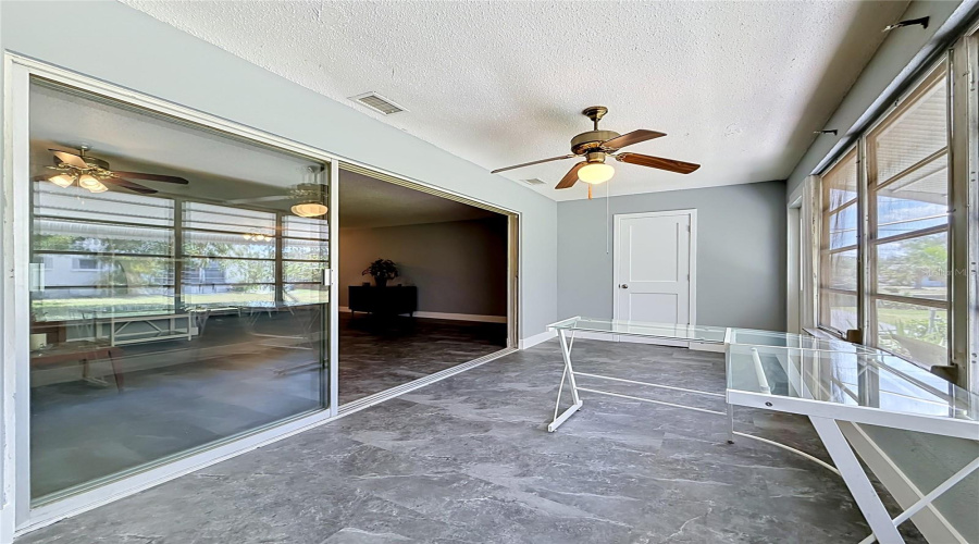 Sunroom/Florida Room