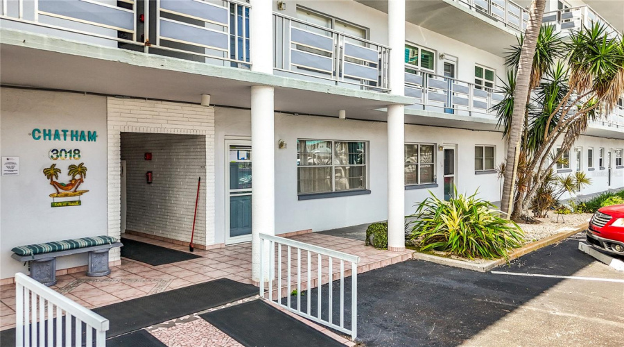 Gulfport, Florida 33707, 1 Bedroom Bedrooms, ,1 Bathroombathrooms,Residential,For Sale,59Th,0,Mfrtb8515626