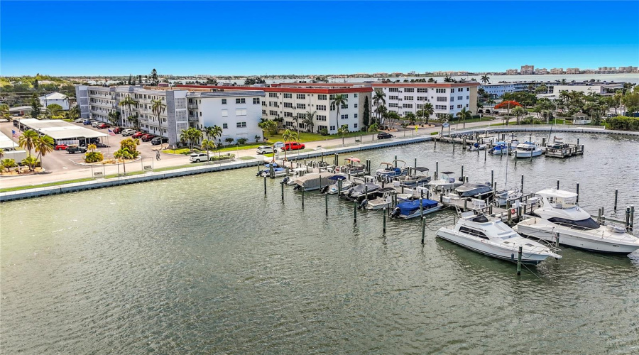 Gulfport, Florida 33707, 1 Bedroom Bedrooms, ,1 Bathroombathrooms,Residential,For Sale,59Th,0,Mfrtb8515626