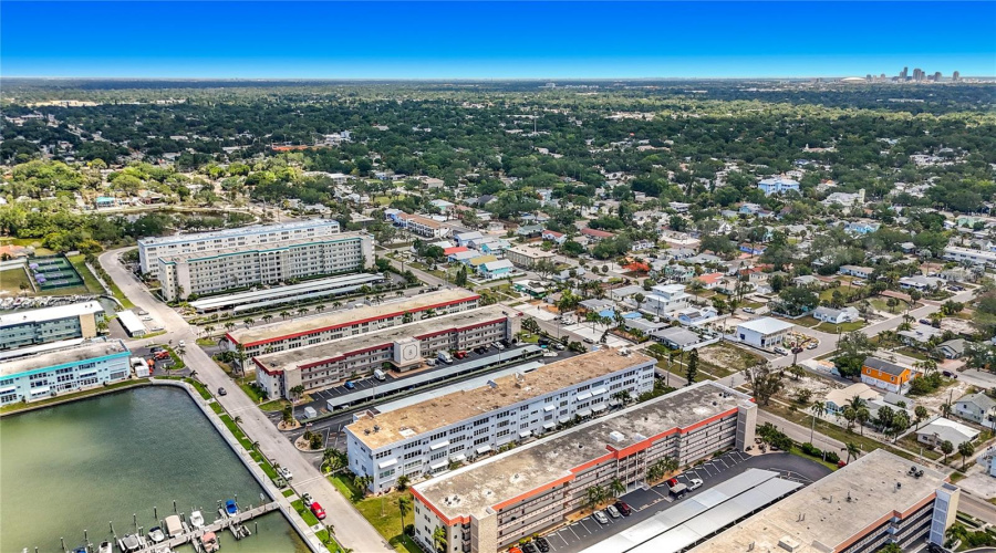 Gulfport, Florida 33707, 1 Bedroom Bedrooms, ,1 Bathroombathrooms,Residential,For Sale,59Th,0,Mfrtb8515626