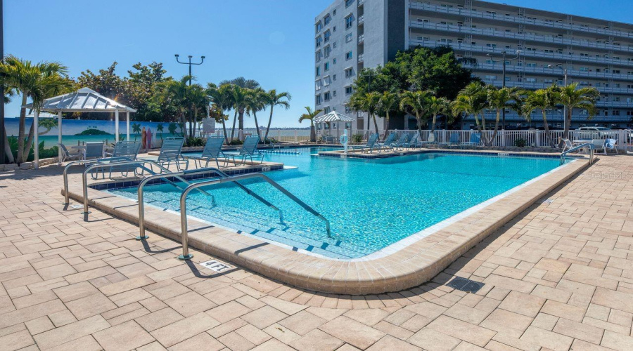 Gulfport, Florida 33707, 1 Bedroom Bedrooms, ,1 Bathroombathrooms,Residential,For Sale,59Th,0,Mfrtb8515626