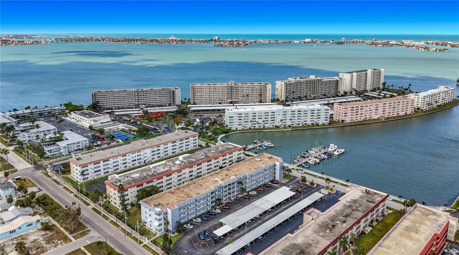 Gulfport, Florida 33707, 1 Bedroom Bedrooms, ,1 Bathroombathrooms,Residential,For Sale,59Th,0,Mfrtb8515626