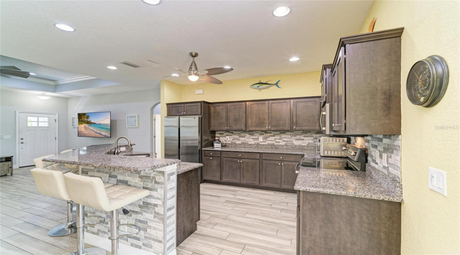 Port Charlotte, Florida 33981, 3 Bedroom Bedrooms, ,2 Bathroombathrooms,Residential,For Sale,Lyneburg,0,Mfrd6148554