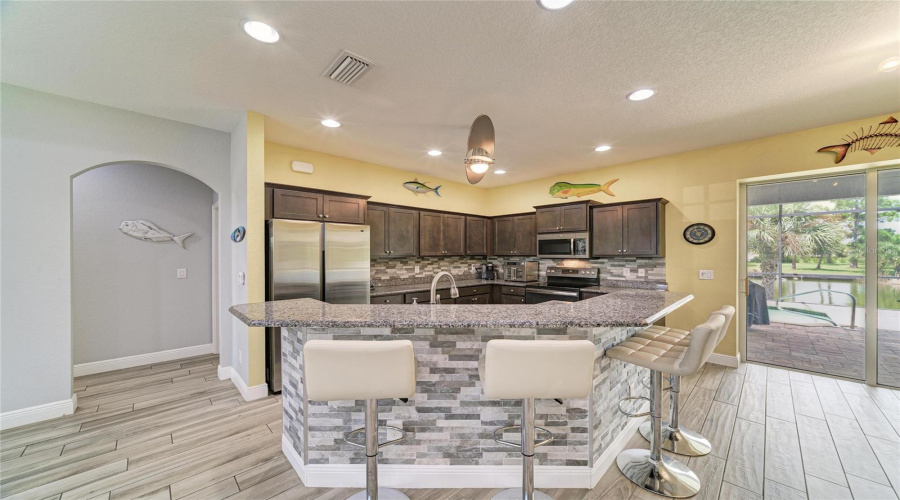 Port Charlotte, Florida 33981, 3 Bedroom Bedrooms, ,2 Bathroombathrooms,Residential,For Sale,Lyneburg,0,Mfrd6148554