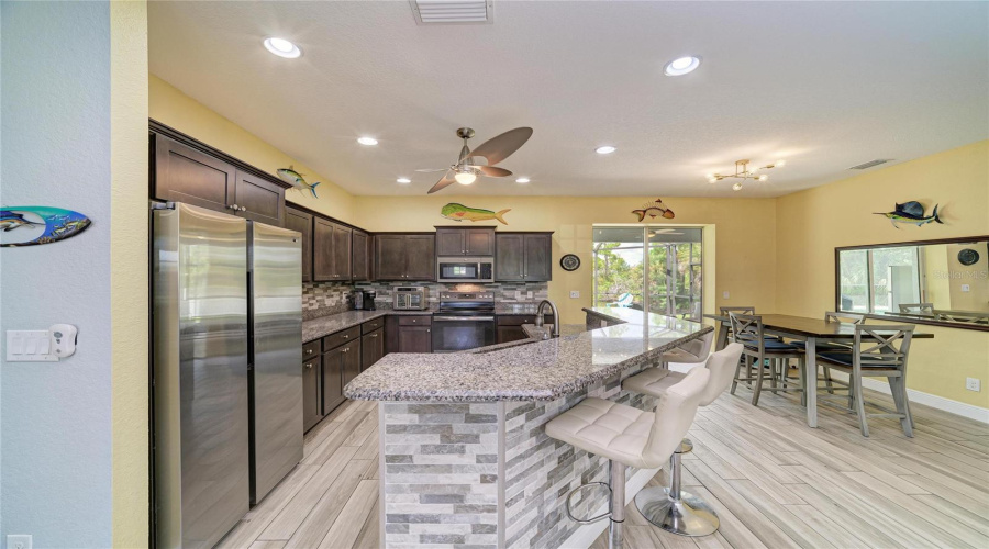 Port Charlotte, Florida 33981, 3 Bedroom Bedrooms, ,2 Bathroombathrooms,Residential,For Sale,Lyneburg,0,Mfrd6148554