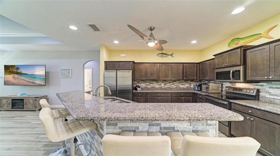 Port Charlotte, Florida 33981, 3 Bedroom Bedrooms, ,2 Bathroombathrooms,Residential,For Sale,Lyneburg,0,Mfrd6148554