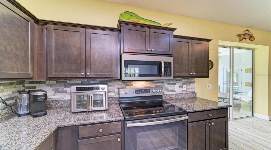 Port Charlotte, Florida 33981, 3 Bedroom Bedrooms, ,2 Bathroombathrooms,Residential,For Sale,Lyneburg,0,Mfrd6148554