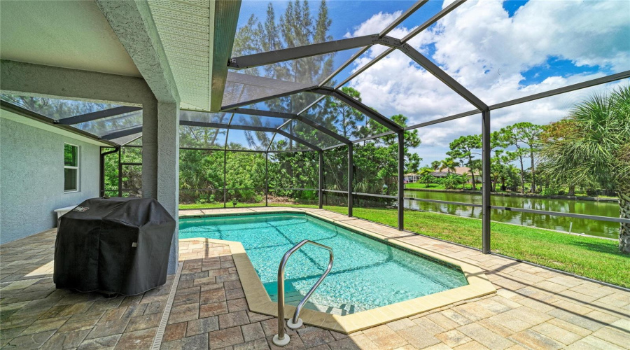 Port Charlotte, Florida 33981, 3 Bedroom Bedrooms, ,2 Bathroombathrooms,Residential,For Sale,Lyneburg,0,Mfrd6148554