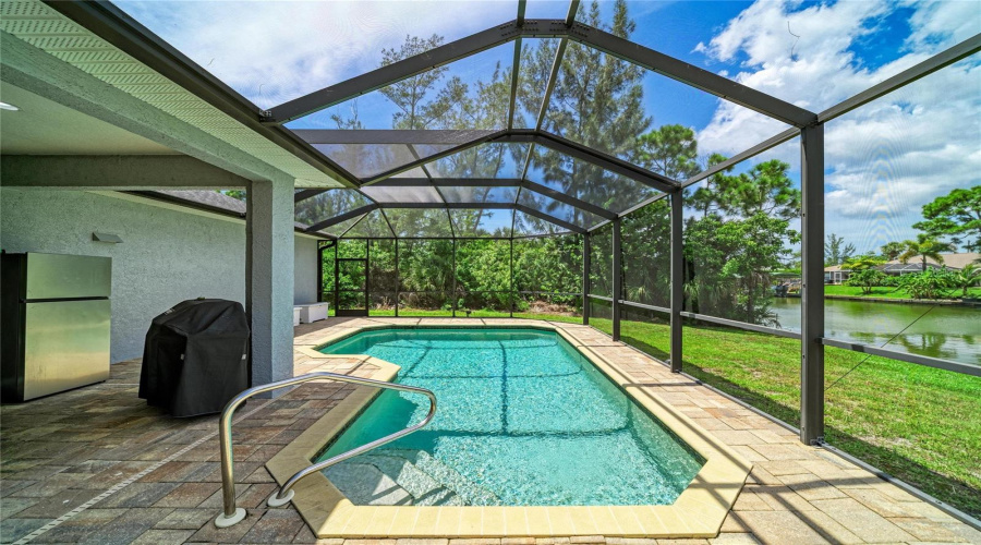 Port Charlotte, Florida 33981, 3 Bedroom Bedrooms, ,2 Bathroombathrooms,Residential,For Sale,Lyneburg,0,Mfrd6148554