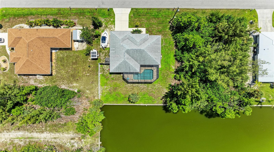 Port Charlotte, Florida 33981, 3 Bedroom Bedrooms, ,2 Bathroombathrooms,Residential,For Sale,Lyneburg,0,Mfrd6148554
