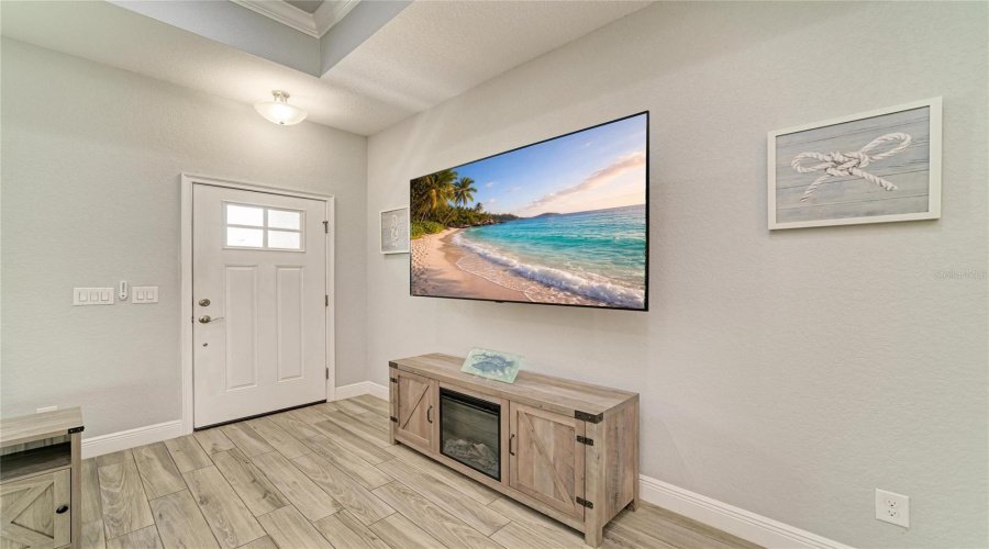 Port Charlotte, Florida 33981, 3 Bedroom Bedrooms, ,2 Bathroombathrooms,Residential,For Sale,Lyneburg,0,Mfrd6148554