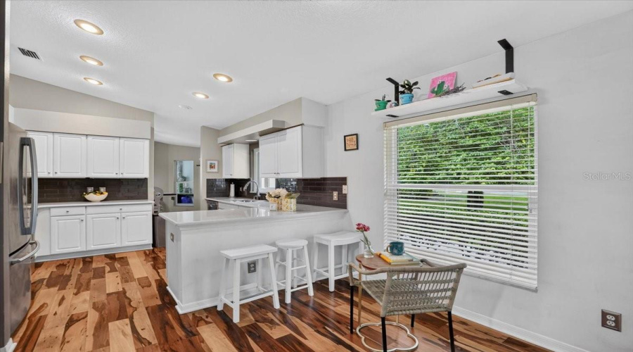 Lutz, Florida 33558, 4 Bedroom Bedrooms, ,3 Bathroombathrooms,Residential,For Sale,Avenue Du Soleil,0,Mfrtb8535132