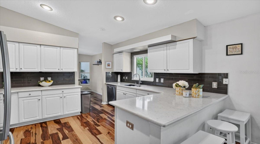 Lutz, Florida 33558, 4 Bedroom Bedrooms, ,3 Bathroombathrooms,Residential,For Sale,Avenue Du Soleil,0,Mfrtb8535132