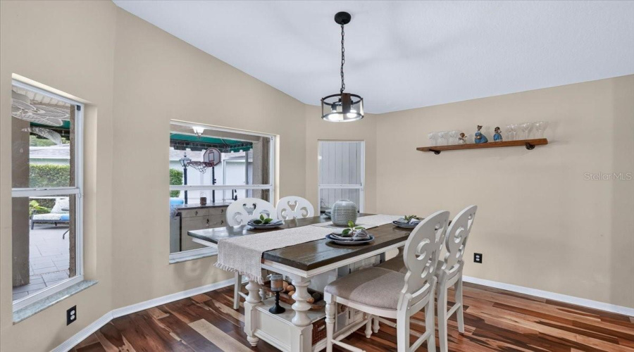 Lutz, Florida 33558, 4 Bedroom Bedrooms, ,3 Bathroombathrooms,Residential,For Sale,Avenue Du Soleil,0,Mfrtb8535132