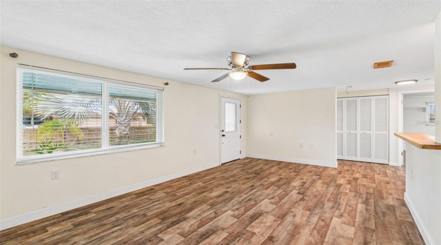 Holiday, Florida 34690, 2 Bedroom Bedrooms, ,1 Bathroombathrooms,Residential,For Sale,Tamarac,0,Mfrtb8527609