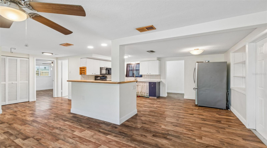 Holiday, Florida 34690, 2 Bedroom Bedrooms, ,1 Bathroombathrooms,Residential,For Sale,Tamarac,0,Mfrtb8527609