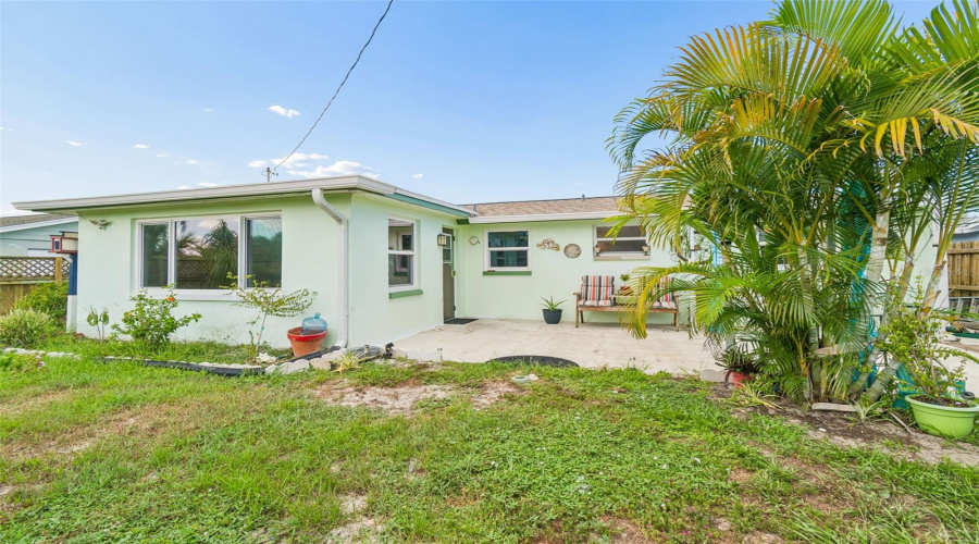Holiday, Florida 34690, 2 Bedroom Bedrooms, ,1 Bathroombathrooms,Residential,For Sale,Tamarac,0,Mfrtb8527609