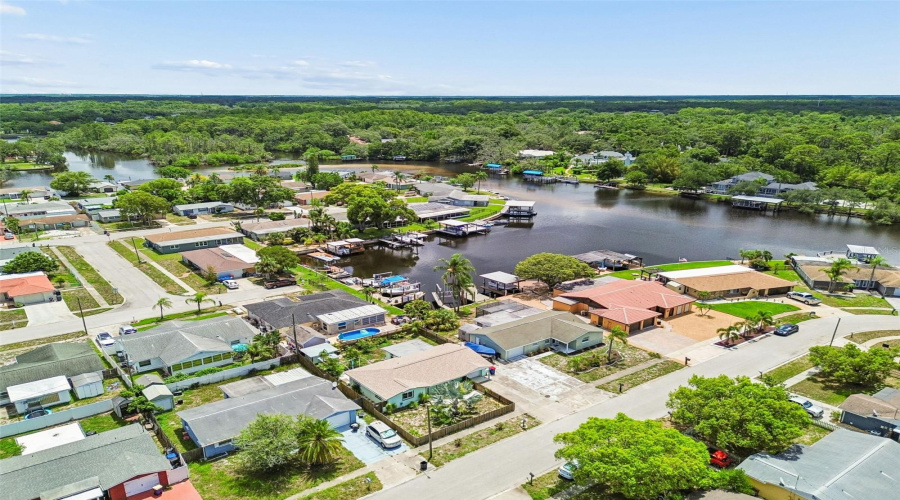 Holiday, Florida 34690, 2 Bedroom Bedrooms, ,1 Bathroombathrooms,Residential,For Sale,Tamarac,0,Mfrtb8527609
