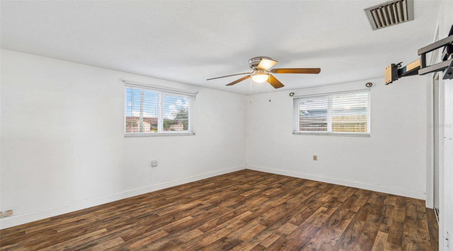 Holiday, Florida 34690, 2 Bedroom Bedrooms, ,1 Bathroombathrooms,Residential,For Sale,Tamarac,0,Mfrtb8527609