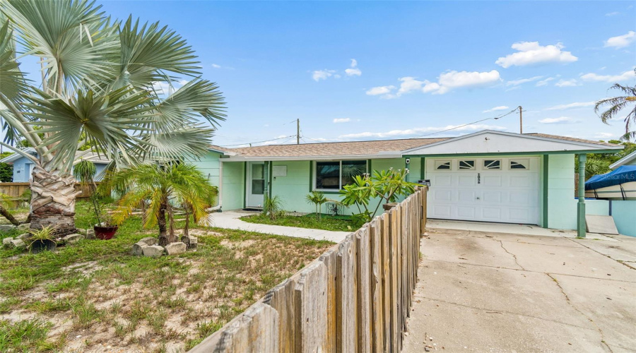 Holiday, Florida 34690, 2 Bedroom Bedrooms, ,1 Bathroombathrooms,Residential,For Sale,Tamarac,0,Mfrtb8527609