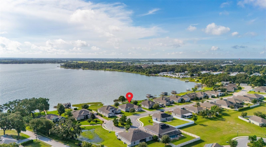 Auburndale, Florida 33823, 5 Bedroom Bedrooms, ,3 Bathroombathrooms,Residential,For Sale,Lake View,0,Mfrs5155411