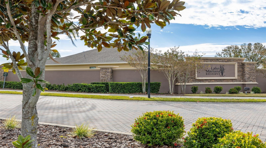 Auburndale, Florida 33823, 5 Bedroom Bedrooms, ,3 Bathroombathrooms,Residential,For Sale,Lake View,0,Mfrs5155411