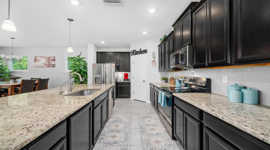Jacksonville, Florida 32218, 3 Bedroom Bedrooms, ,2 Bathroombathrooms,Residential,For Sale,Bridgehampton,0,Mfrgc539682