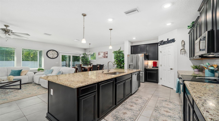 Jacksonville, Florida 32218, 3 Bedroom Bedrooms, ,2 Bathroombathrooms,Residential,For Sale,Bridgehampton,0,Mfrgc539682