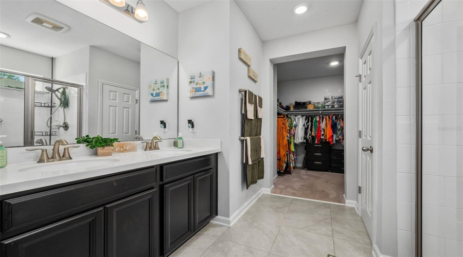 Jacksonville, Florida 32218, 3 Bedroom Bedrooms, ,2 Bathroombathrooms,Residential,For Sale,Bridgehampton,0,Mfrgc539682