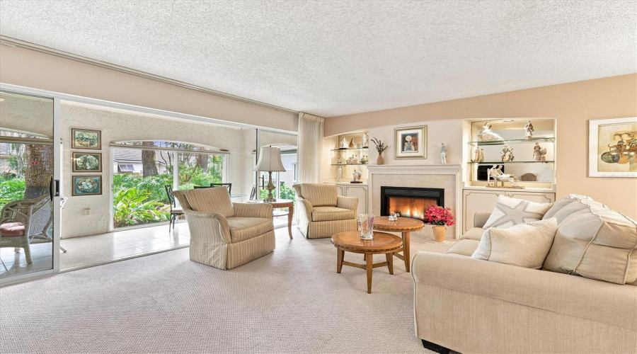 Sarasota, Florida 34235, 3 Bedroom Bedrooms, ,2 Bathroombathrooms,Residential,For Sale,Oakley Greene,0,Mfra4703866
