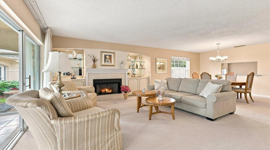 Sarasota, Florida 34235, 3 Bedroom Bedrooms, ,2 Bathroombathrooms,Residential,For Sale,Oakley Greene,0,Mfra4703866