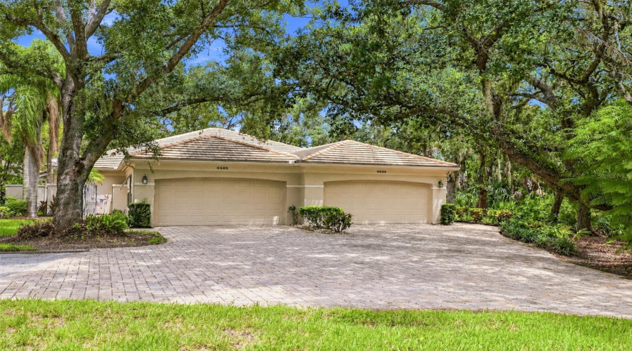 Sarasota, Florida 34235, 3 Bedroom Bedrooms, ,2 Bathroombathrooms,Residential,For Sale,Oakley Greene,0,Mfra4703866