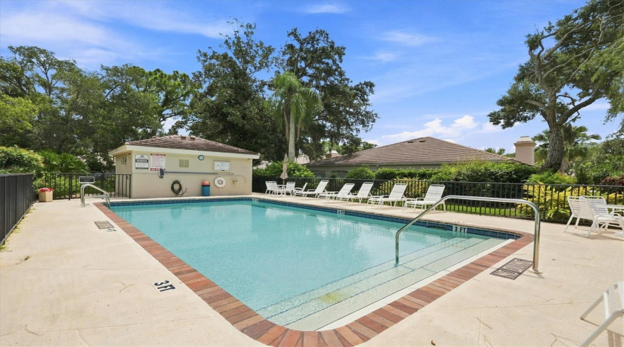 Sarasota, Florida 34235, 3 Bedroom Bedrooms, ,2 Bathroombathrooms,Residential,For Sale,Oakley Greene,0,Mfra4703866