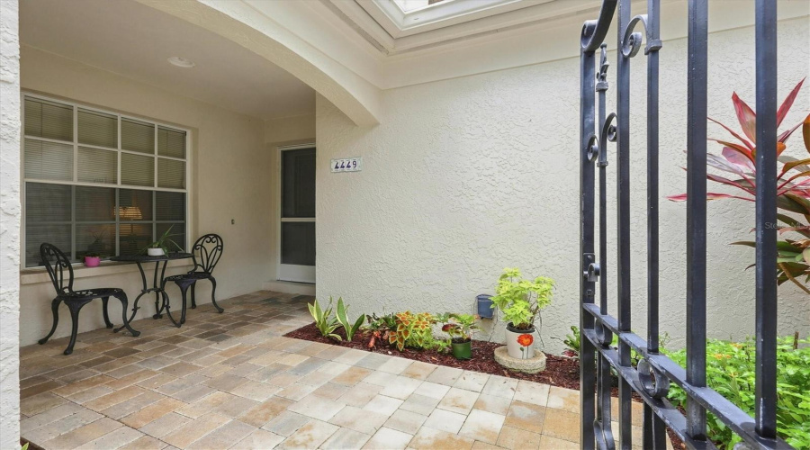 Sarasota, Florida 34235, 3 Bedroom Bedrooms, ,2 Bathroombathrooms,Residential,For Sale,Oakley Greene,0,Mfra4703866