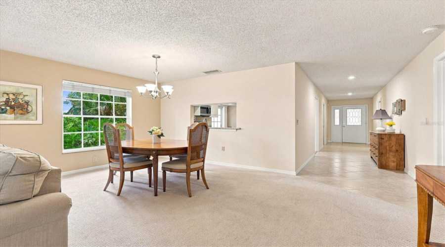 Sarasota, Florida 34235, 3 Bedroom Bedrooms, ,2 Bathroombathrooms,Residential,For Sale,Oakley Greene,0,Mfra4703866