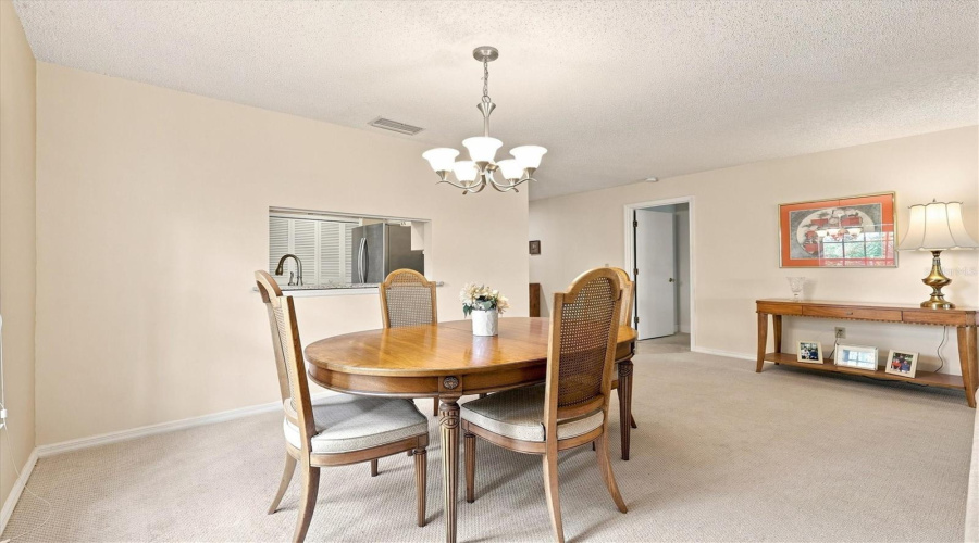 Sarasota, Florida 34235, 3 Bedroom Bedrooms, ,2 Bathroombathrooms,Residential,For Sale,Oakley Greene,0,Mfra4703866
